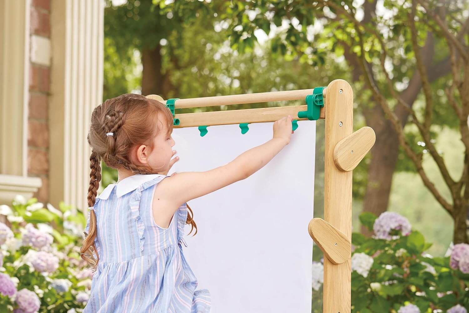 Hape art easel online